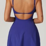 Detail of adjustable straps on compression tennis and golf outfit YY027
