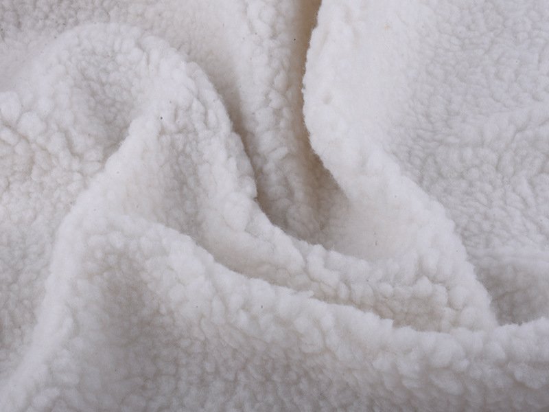 Yuanyi Apparel -Sherpa Fleece: Everything You Need to Know Sherpa Fleece Everything You Need to Know 03-Yuanyi Apparel